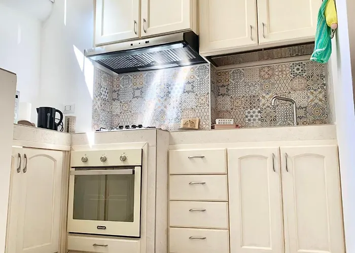 Roncella E La Sua Storia Centro Storico * Gallipolli