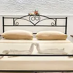 Roncella E La Sua Storia Centro Storico Appartement *